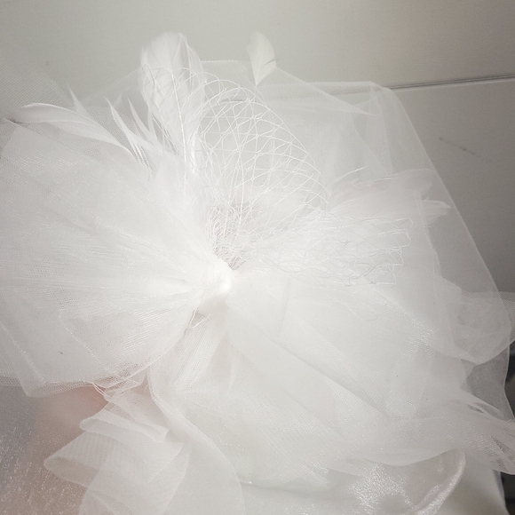 Handmade ,VintageBeautiful Bridal Head Piece, White Mesh Hat, Bride Wedding - Picture 4 of 12